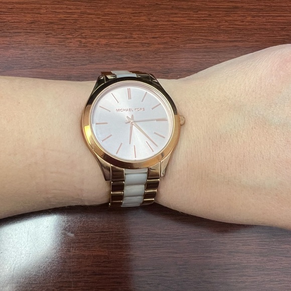 Michael Kors Accessories - Michael Kors Women's Gold Watch